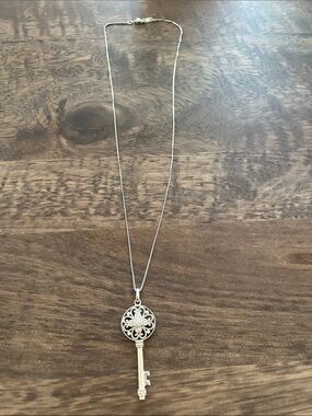 Fashion Jewelry Silver Key Necklace